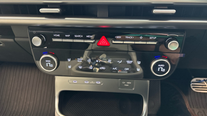 Hyundai IONIQ 9 226kW Ultimate 110kWh 5dr AWD Auto Electric Estate - Image 27
